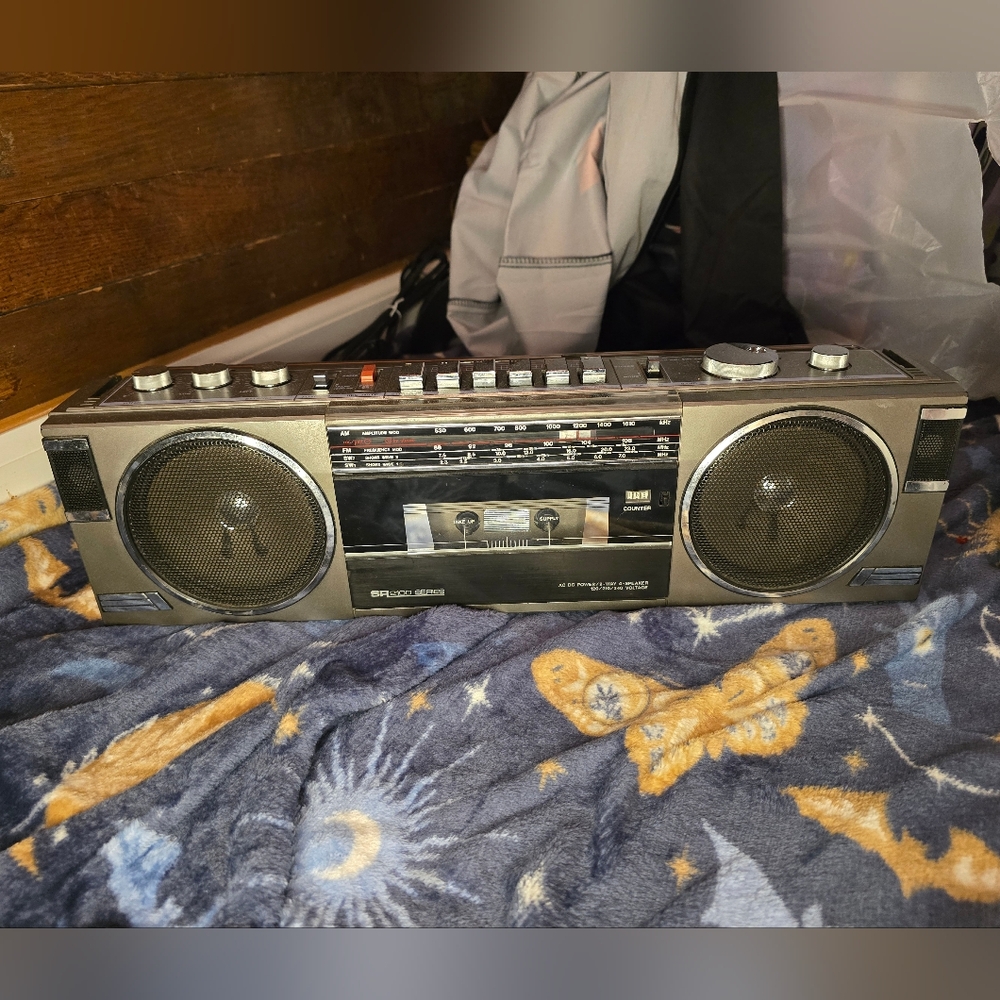Sears SR-2100 Vintage Boombox AM/FM Radio (Cassette Not Working)
